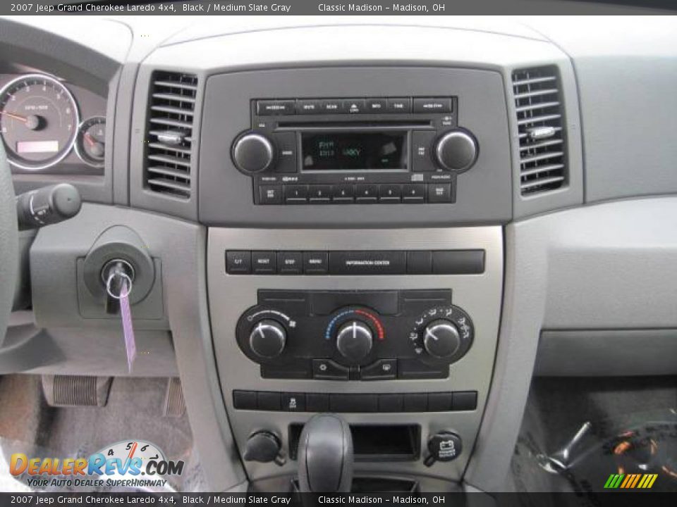 2007 Jeep Grand Cherokee Laredo 4x4 Black / Medium Slate Gray Photo #23