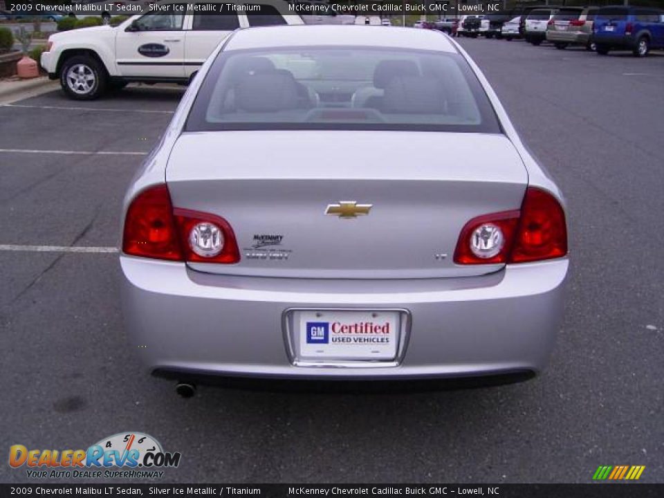 2009 Chevrolet Malibu LT Sedan Silver Ice Metallic / Titanium Photo #3