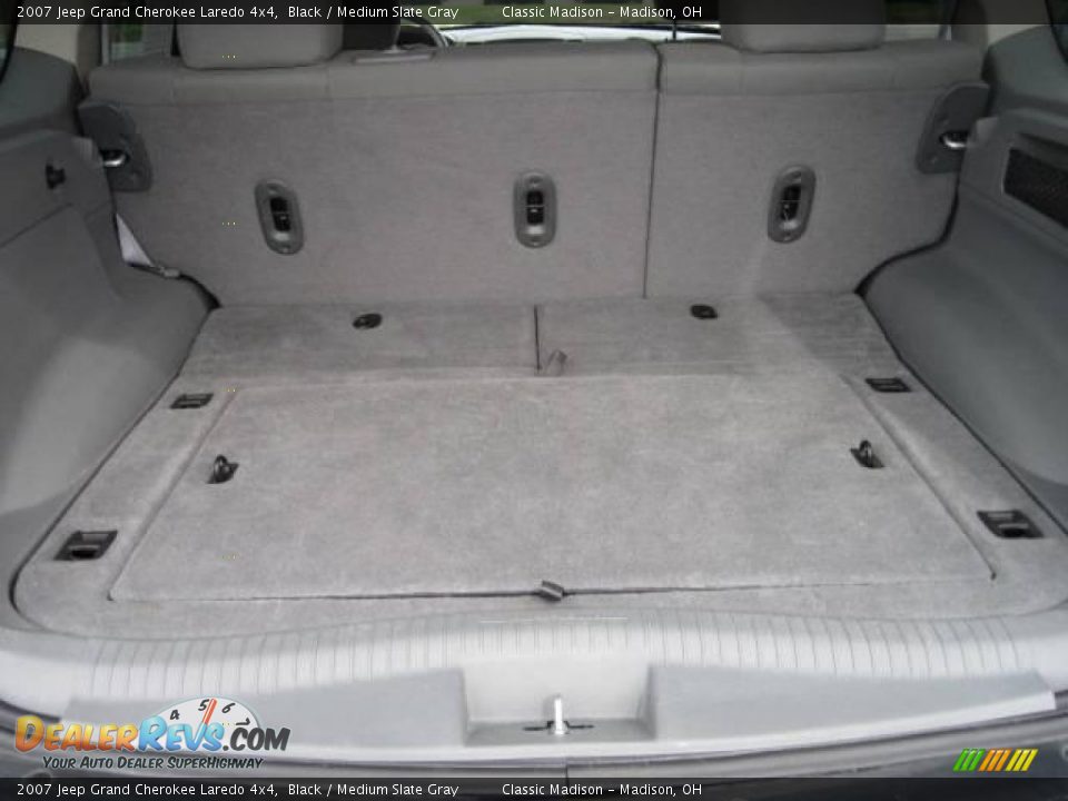 2007 Jeep Grand Cherokee Laredo 4x4 Black / Medium Slate Gray Photo #26