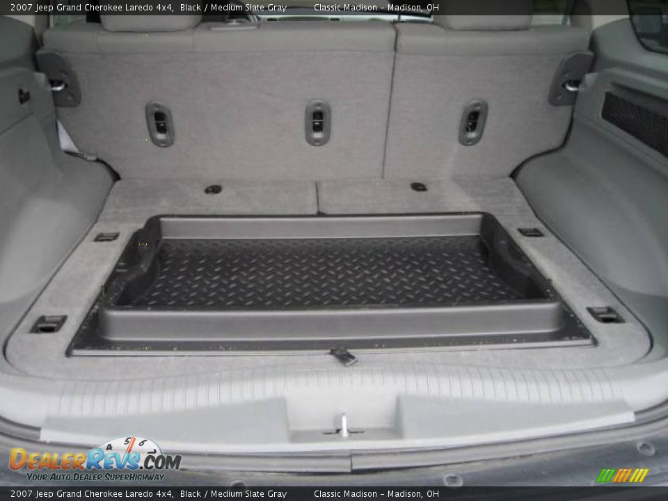 2007 Jeep Grand Cherokee Laredo 4x4 Black / Medium Slate Gray Photo #27