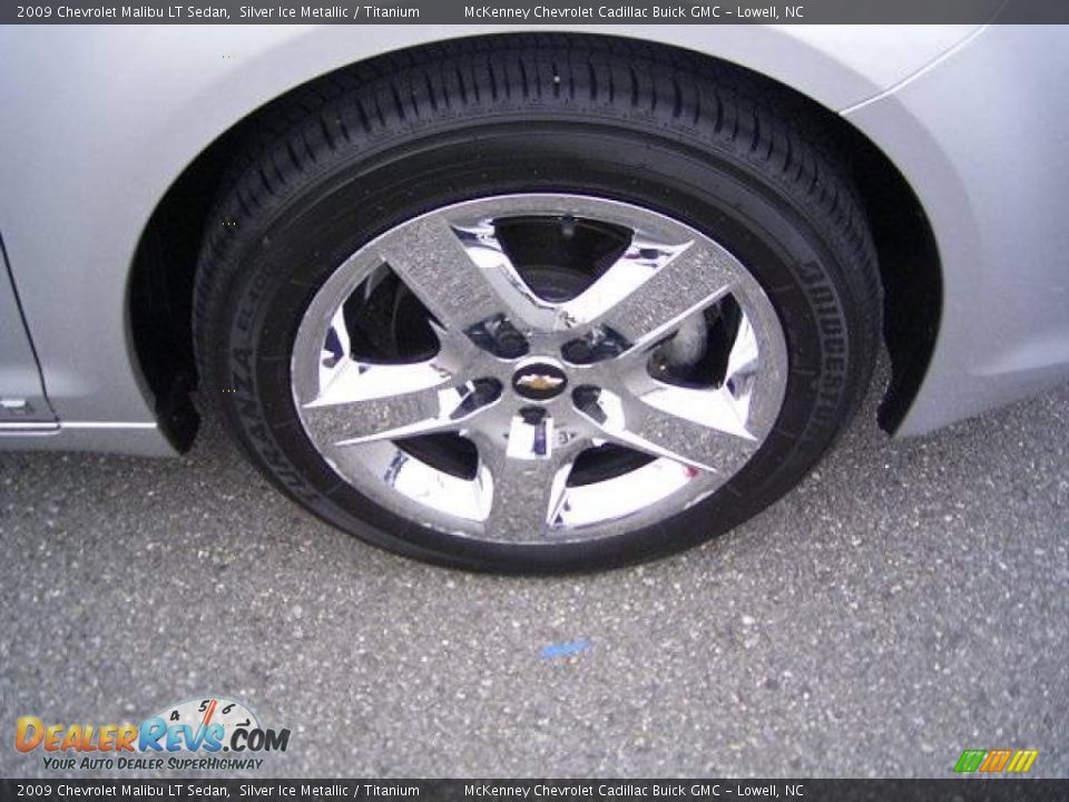 2009 Chevrolet Malibu LT Sedan Silver Ice Metallic / Titanium Photo #17