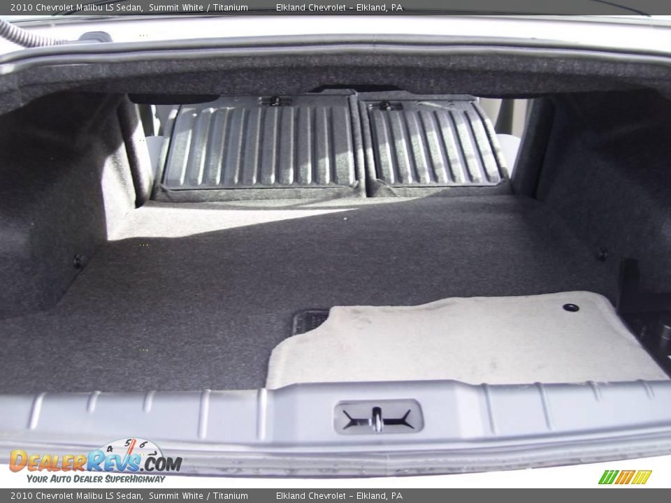 2010 Chevrolet Malibu LS Sedan Summit White / Titanium Photo #20