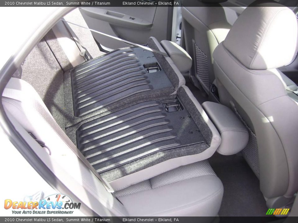 2010 Chevrolet Malibu LS Sedan Summit White / Titanium Photo #21