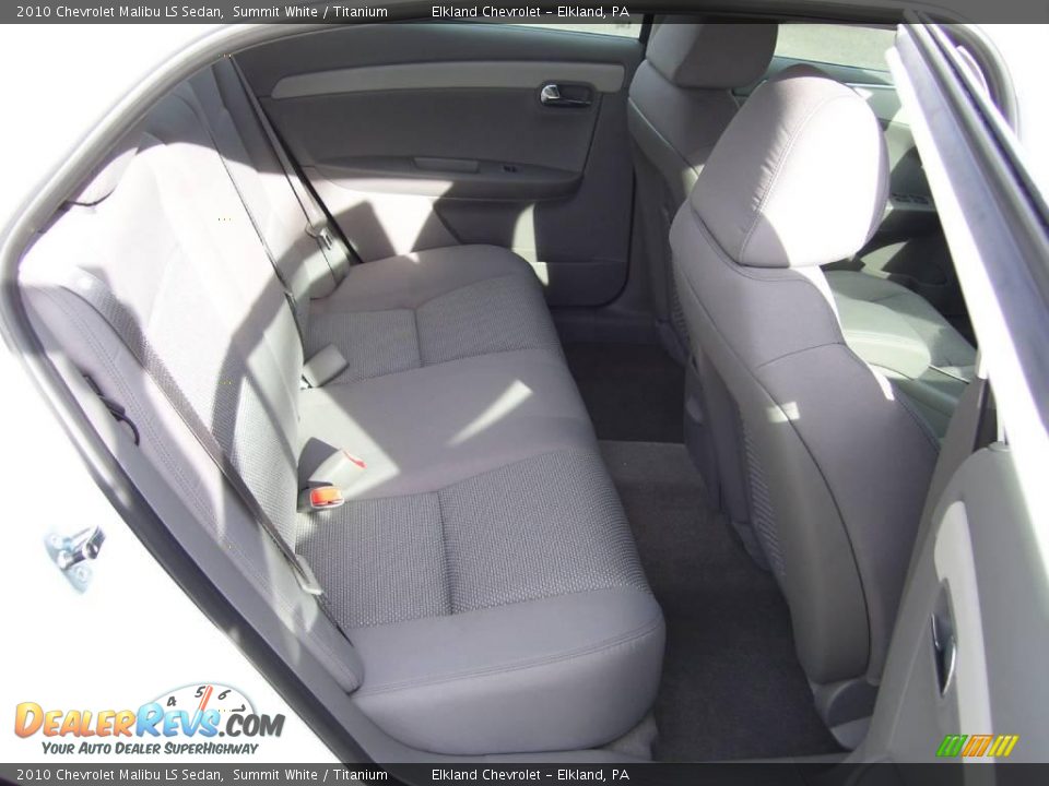 2010 Chevrolet Malibu LS Sedan Summit White / Titanium Photo #25
