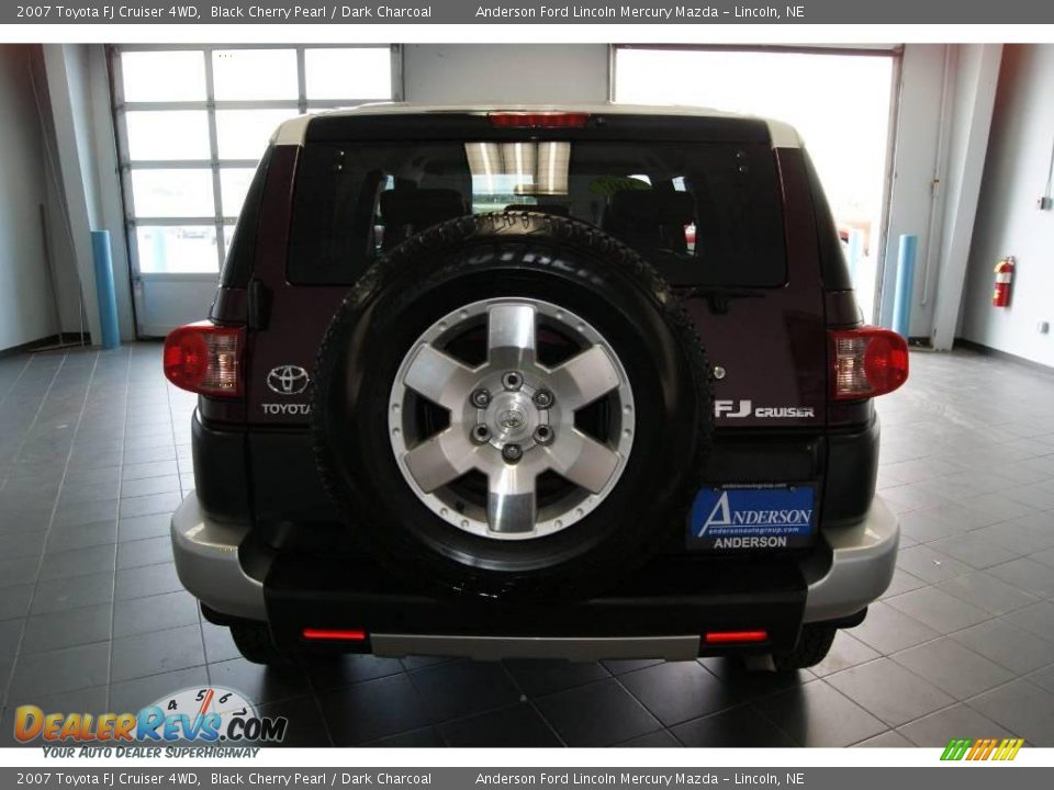 2007 Toyota FJ Cruiser 4WD Black Cherry Pearl / Dark Charcoal Photo #6