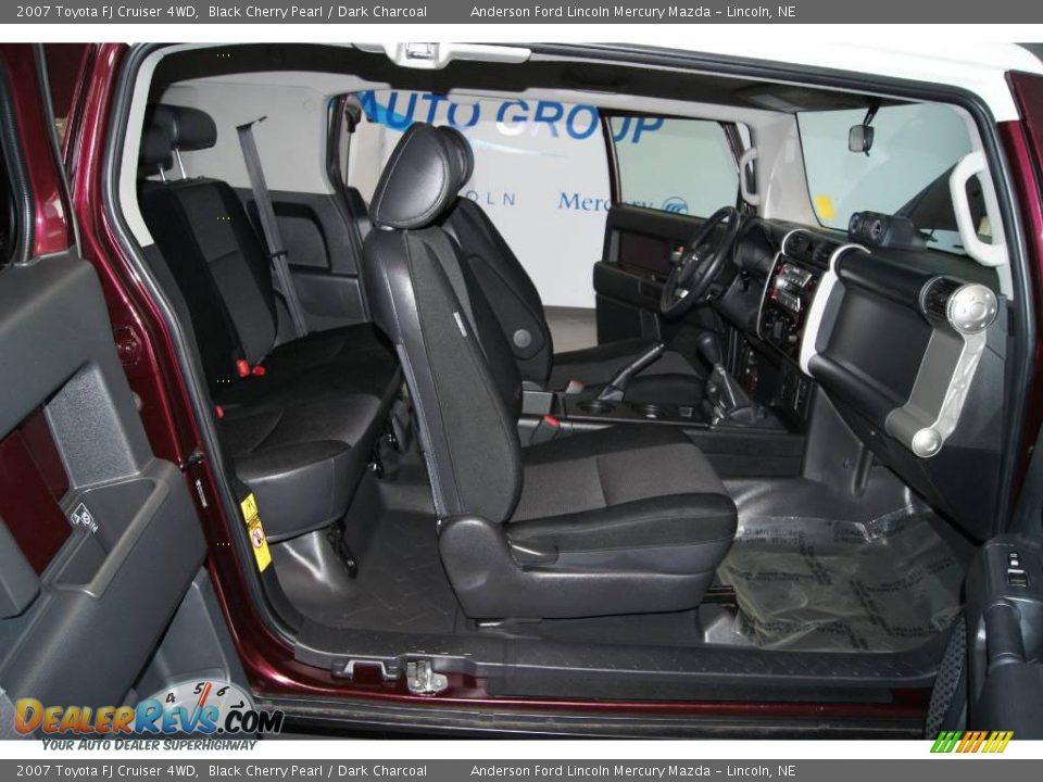 2007 Toyota FJ Cruiser 4WD Black Cherry Pearl / Dark Charcoal Photo #16