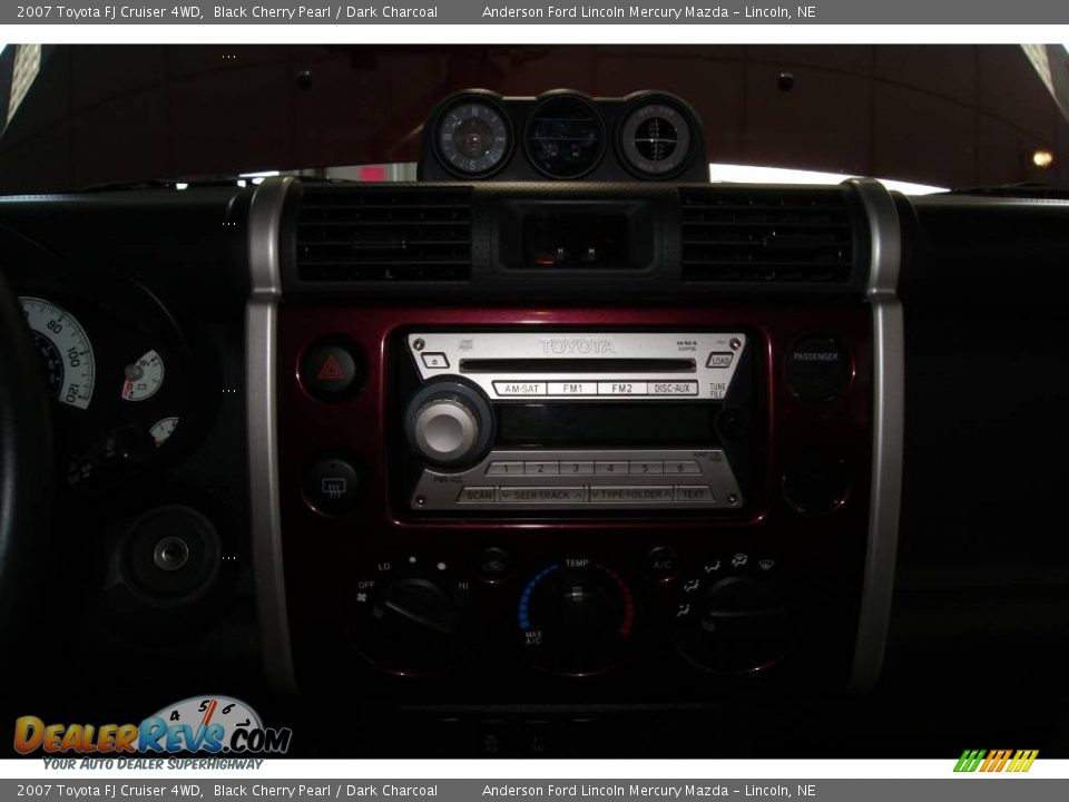 2007 Toyota FJ Cruiser 4WD Black Cherry Pearl / Dark Charcoal Photo #18
