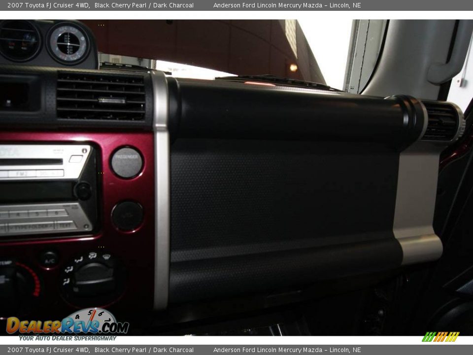 2007 Toyota FJ Cruiser 4WD Black Cherry Pearl / Dark Charcoal Photo #20