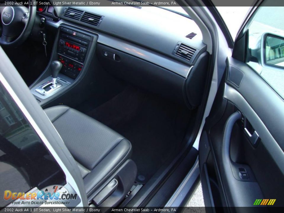 2002 Audi A4 1.8T Sedan Light Silver Metallic / Ebony Photo #16