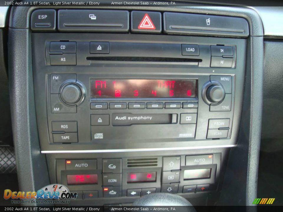 2002 Audi A4 1.8T Sedan Light Silver Metallic / Ebony Photo #33