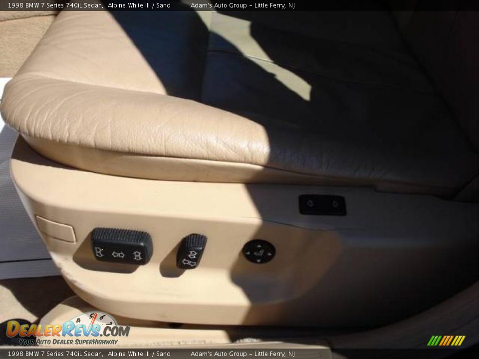 1998 BMW 7 Series 740iL Sedan Alpine White III / Sand Photo #11