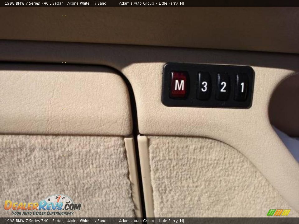 1998 BMW 7 Series 740iL Sedan Alpine White III / Sand Photo #15