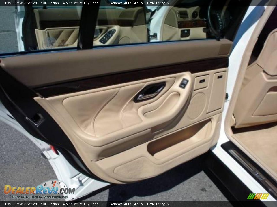 1998 BMW 7 Series 740iL Sedan Alpine White III / Sand Photo #17