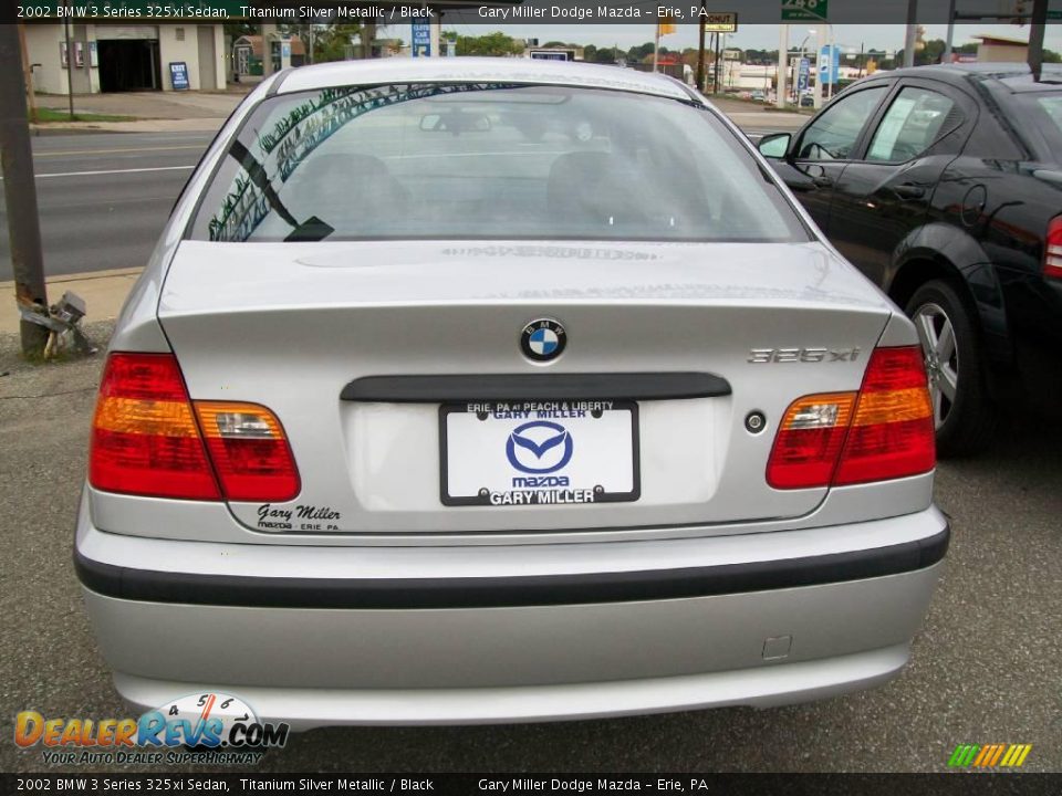 2002 BMW 3 Series 325xi Sedan Titanium Silver Metallic / Black Photo #4