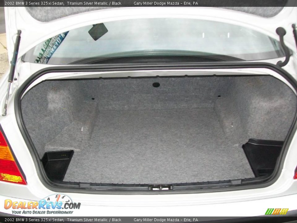 2002 BMW 3 Series 325xi Sedan Titanium Silver Metallic / Black Photo #5