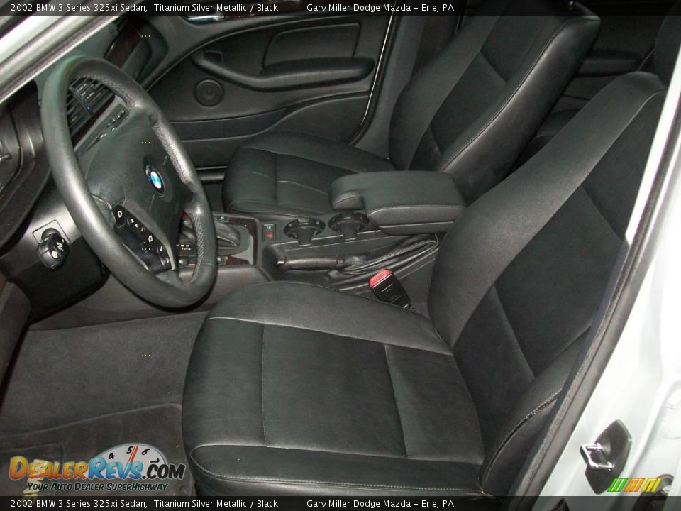2002 BMW 3 Series 325xi Sedan Titanium Silver Metallic / Black Photo #12