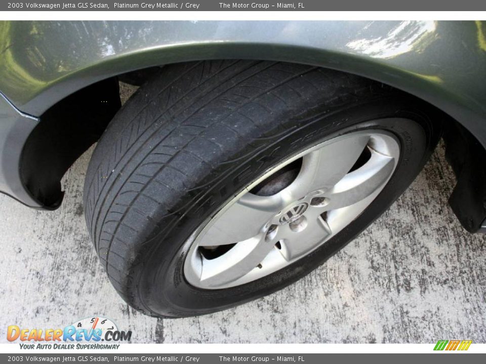 2003 Volkswagen Jetta GLS Sedan Platinum Grey Metallic / Grey Photo #25