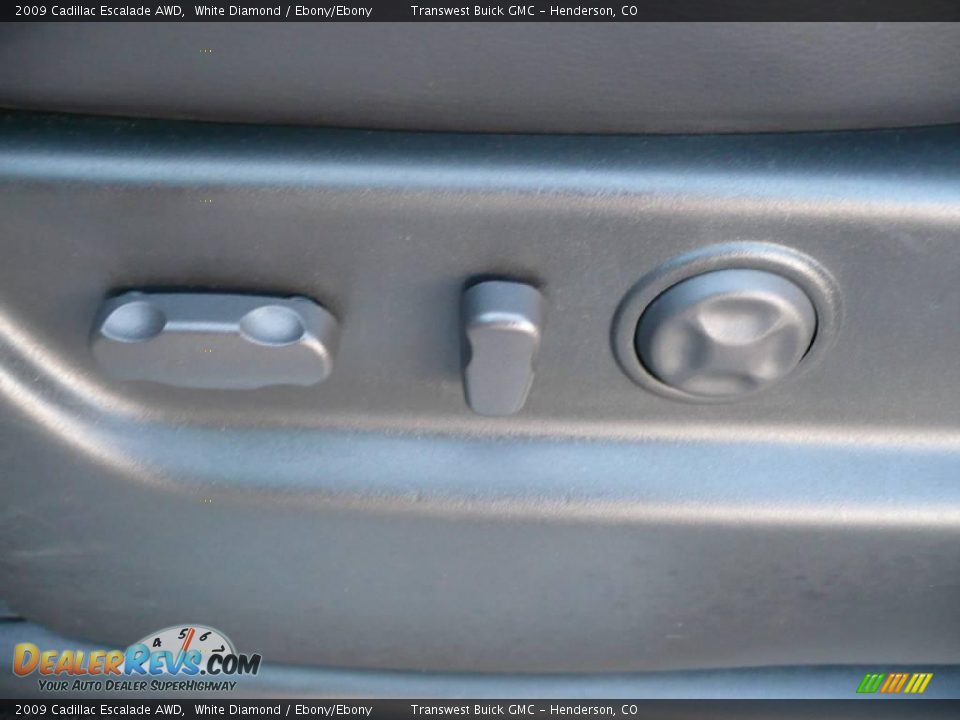 2009 Cadillac Escalade AWD White Diamond / Ebony/Ebony Photo #23