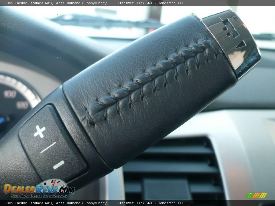 2009 Cadillac Escalade AWD White Diamond / Ebony/Ebony Photo #26