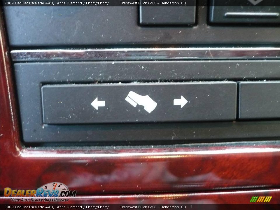 2009 Cadillac Escalade AWD White Diamond / Ebony/Ebony Photo #36