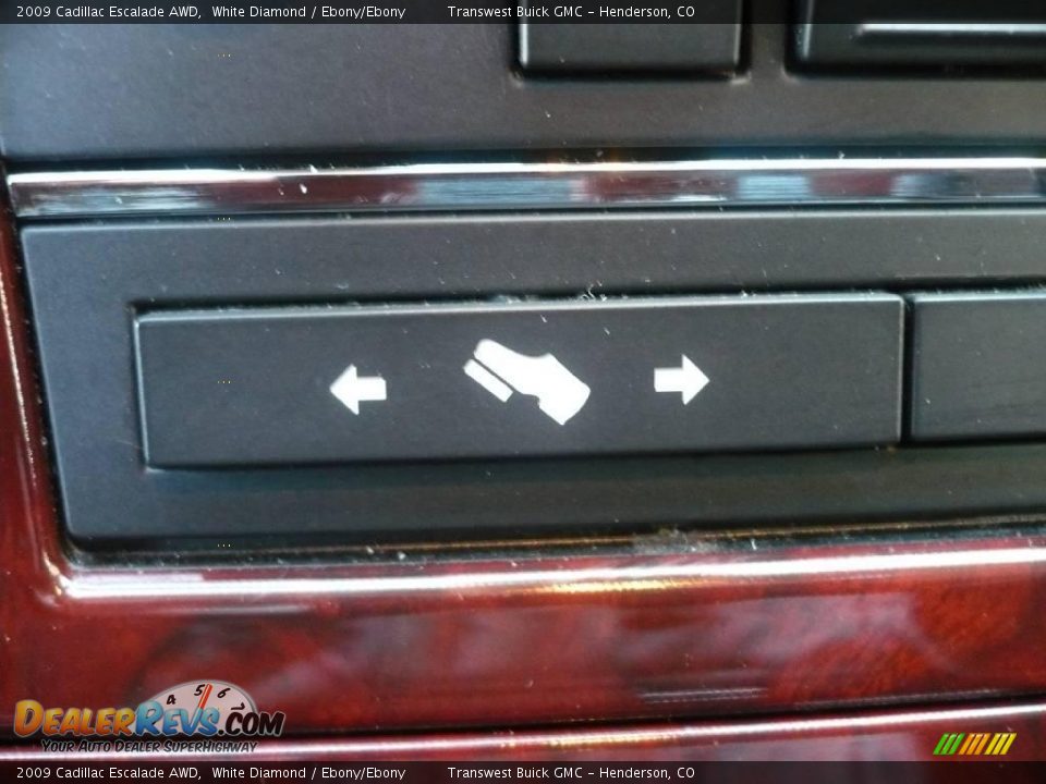 2009 Cadillac Escalade AWD White Diamond / Ebony/Ebony Photo #36