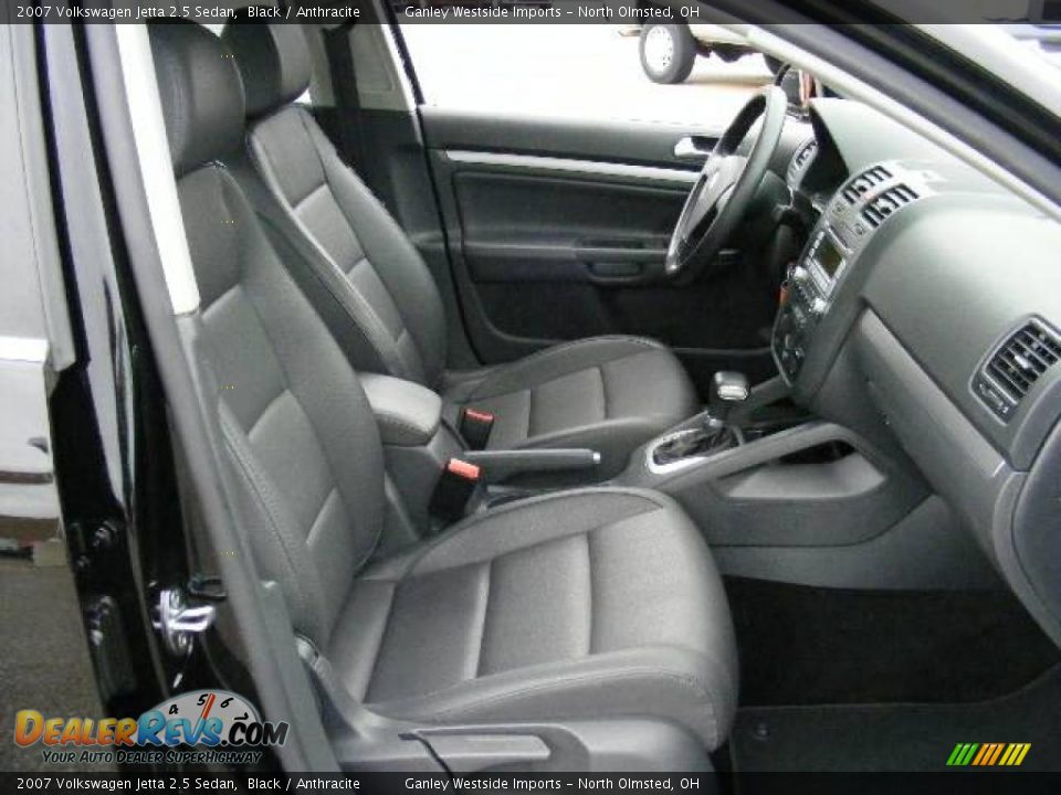 2007 Volkswagen Jetta 2.5 Sedan Black / Anthracite Photo #13