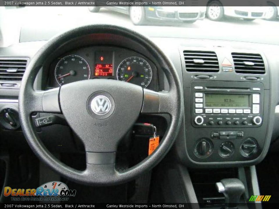 2007 Volkswagen Jetta 2.5 Sedan Black / Anthracite Photo #14