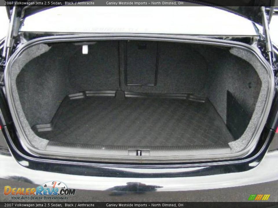 2007 Volkswagen Jetta 2.5 Sedan Black / Anthracite Photo #21