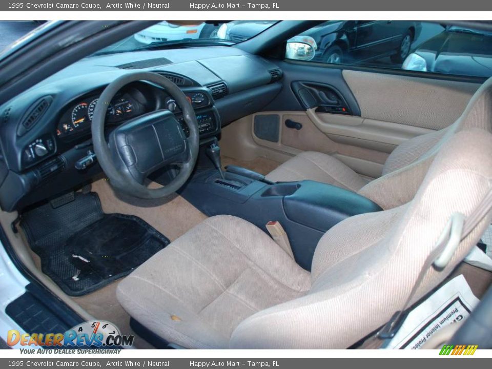 1995 Chevrolet Camaro Coupe Arctic White / Neutral Photo #9