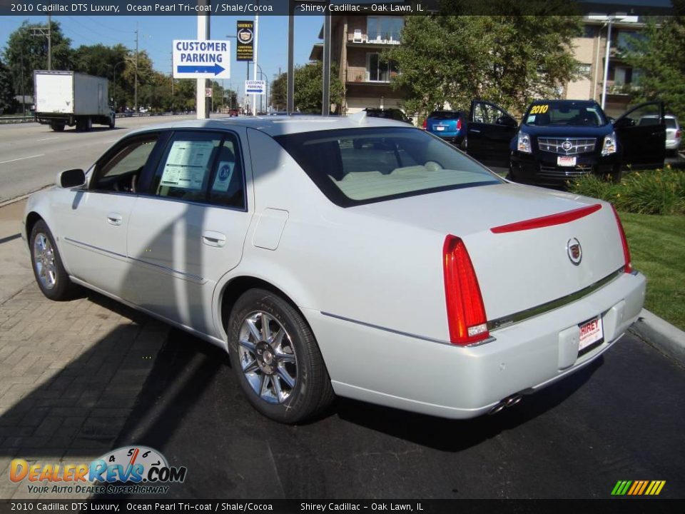 2010 Cadillac DTS Luxury Ocean Pearl Tri-coat / Shale/Cocoa Photo #6