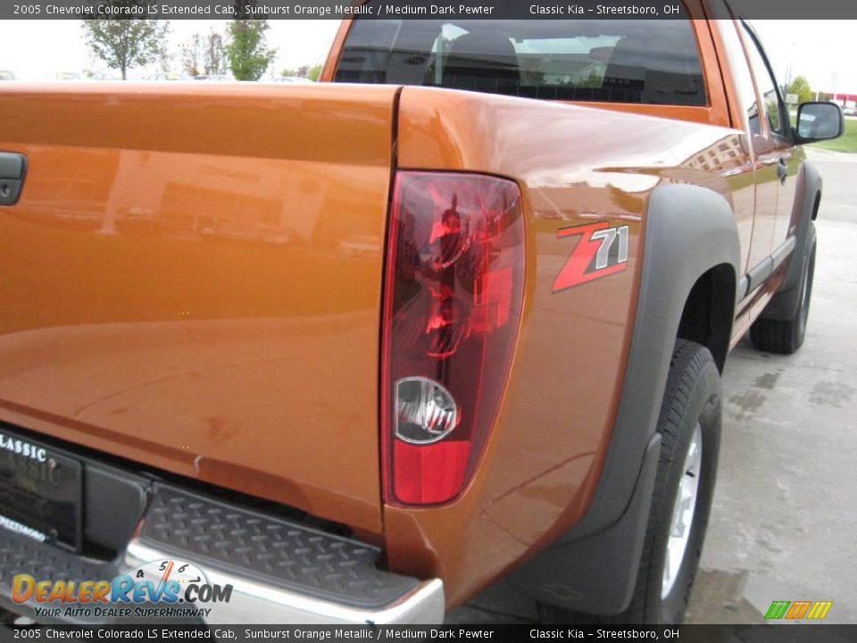 2005 Chevrolet Colorado LS Extended Cab Sunburst Orange Metallic / Medium Dark Pewter Photo #9