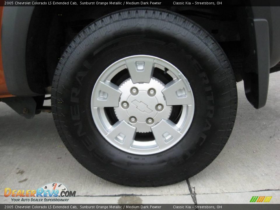 2005 Chevrolet Colorado LS Extended Cab Sunburst Orange Metallic / Medium Dark Pewter Photo #15