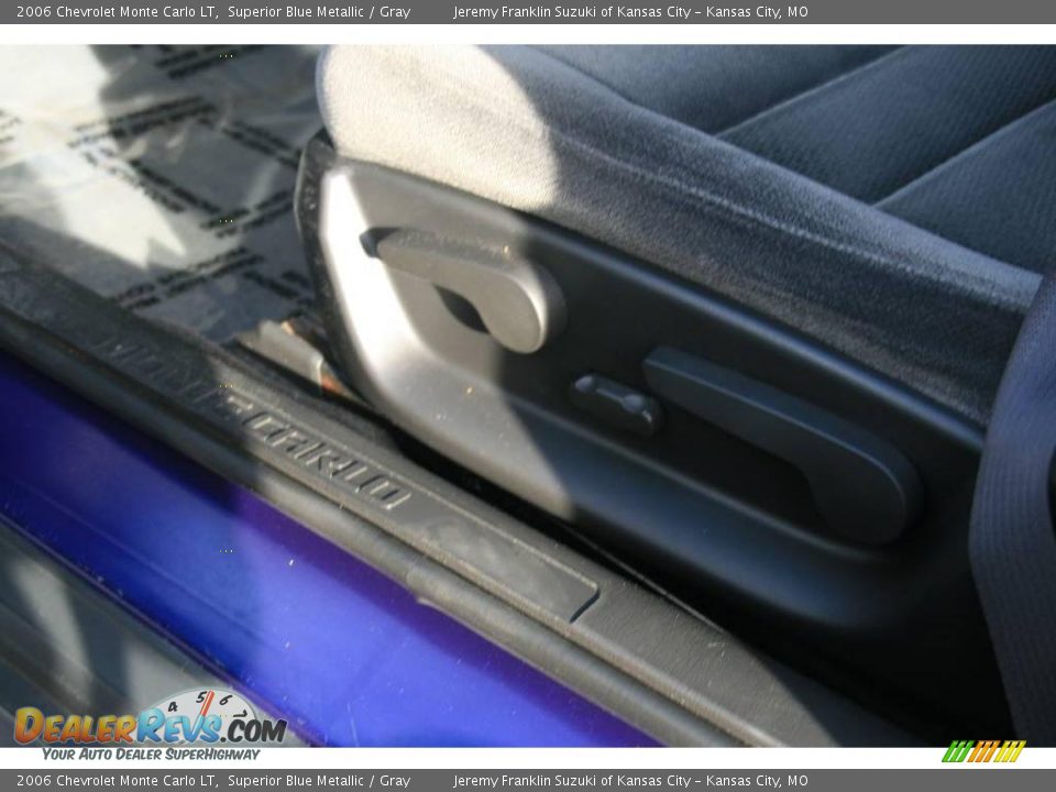 2006 Chevrolet Monte Carlo LT Superior Blue Metallic / Gray Photo #10