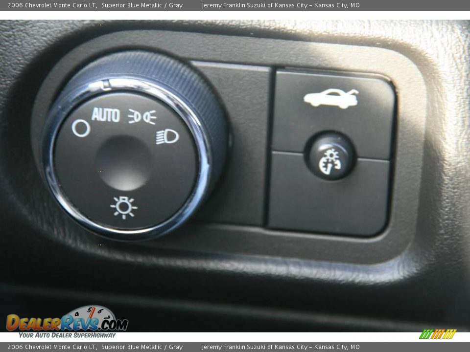 2006 Chevrolet Monte Carlo LT Superior Blue Metallic / Gray Photo #16