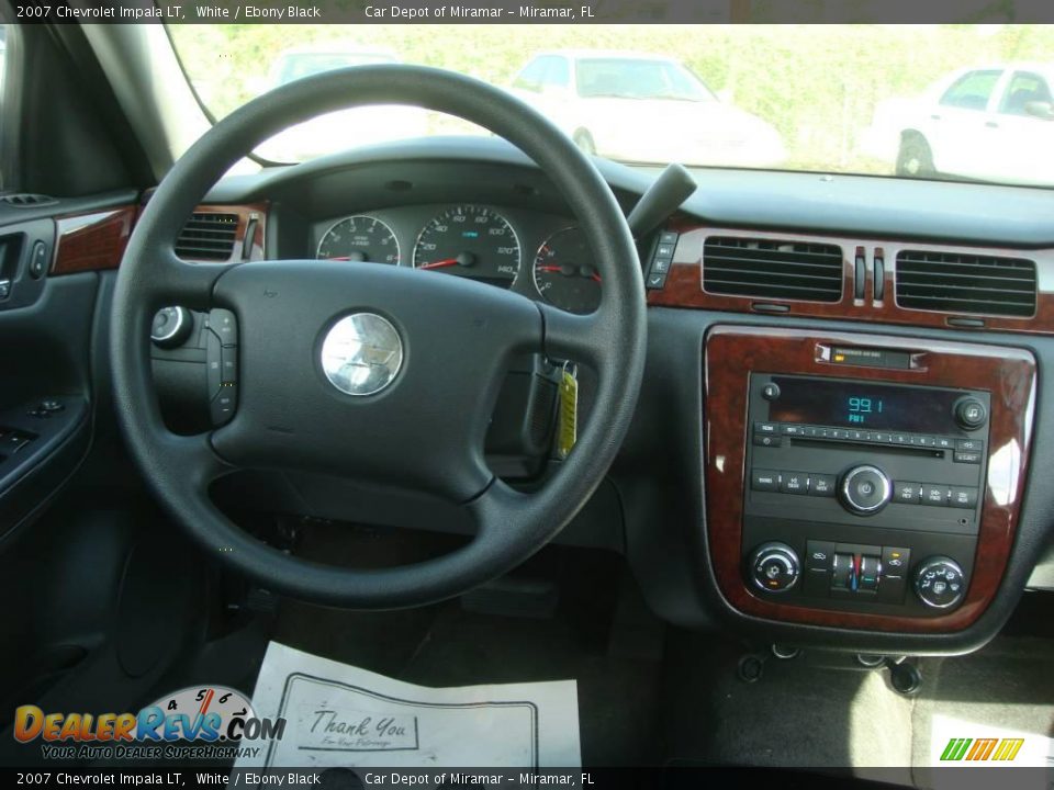 2007 Chevrolet Impala LT White / Ebony Black Photo #13