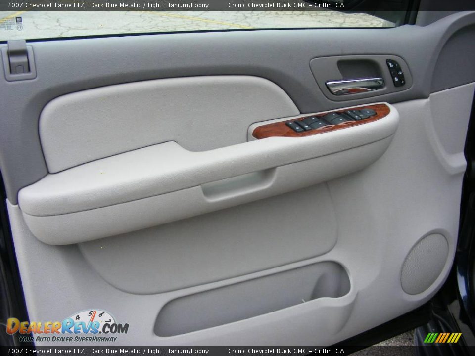 2007 Chevrolet Tahoe LTZ Dark Blue Metallic / Light Titanium/Ebony Photo #13
