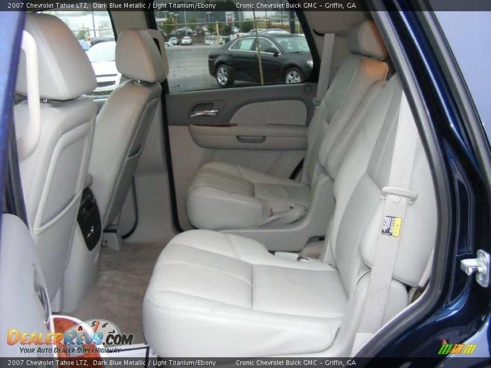 2007 Chevrolet Tahoe LTZ Dark Blue Metallic / Light Titanium/Ebony Photo #15