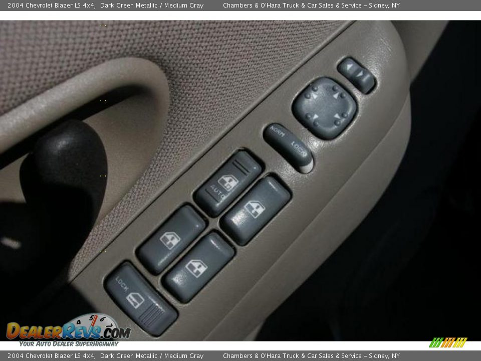 2004 Chevrolet Blazer LS 4x4 Dark Green Metallic / Medium Gray Photo #5