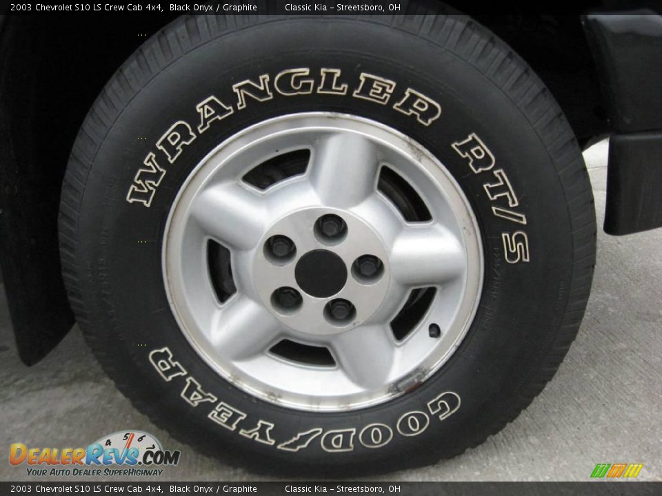 2003 Chevrolet S10 LS Crew Cab 4x4 Black Onyx / Graphite Photo #12