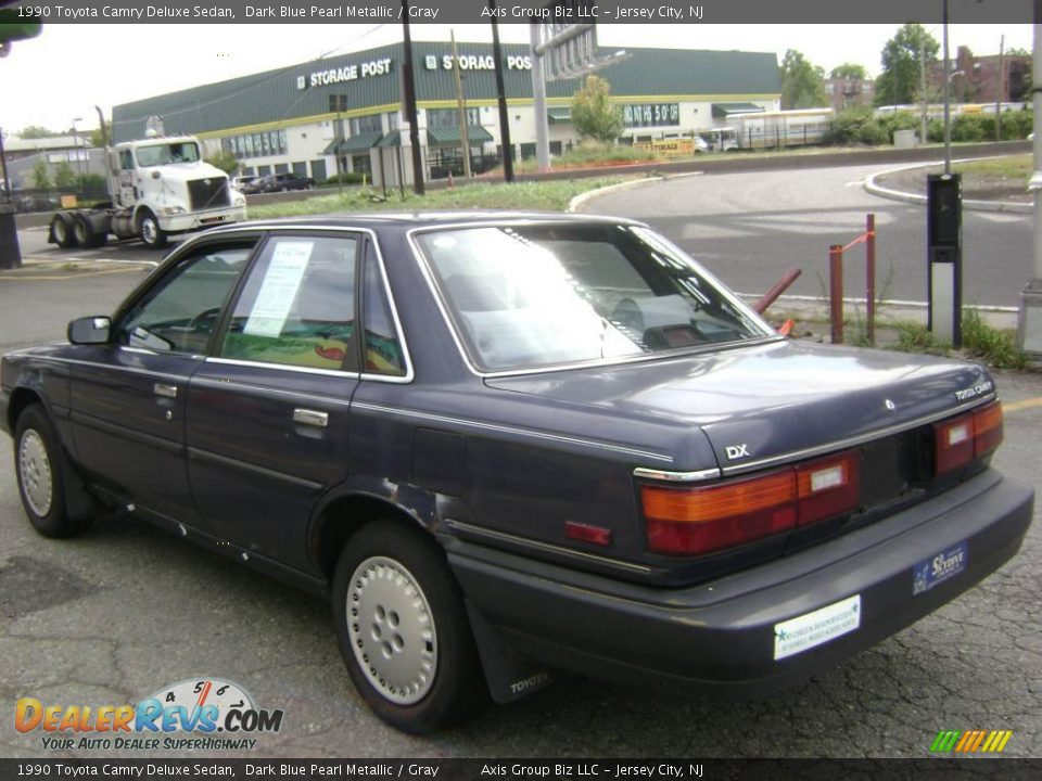 1990 Toyota Camry Deluxe Sedan Dark Blue Pearl Metallic / Gray Photo #2