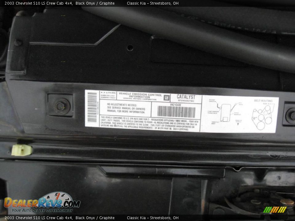 2003 Chevrolet S10 LS Crew Cab 4x4 Black Onyx / Graphite Photo #30