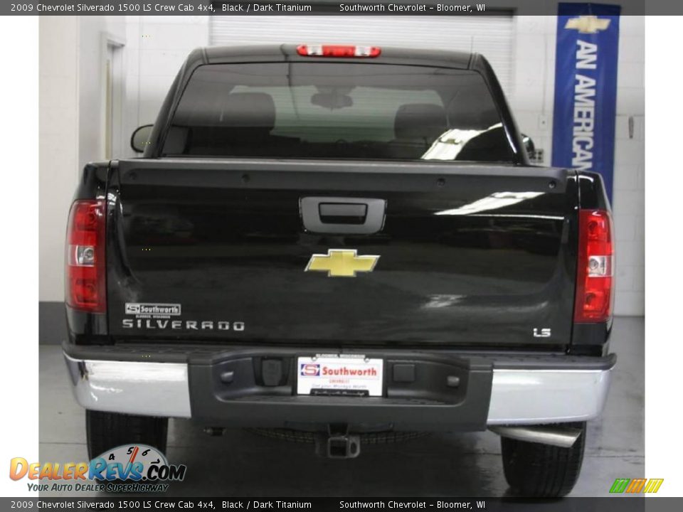 2009 Chevrolet Silverado 1500 LS Crew Cab 4x4 Black / Dark Titanium Photo #2