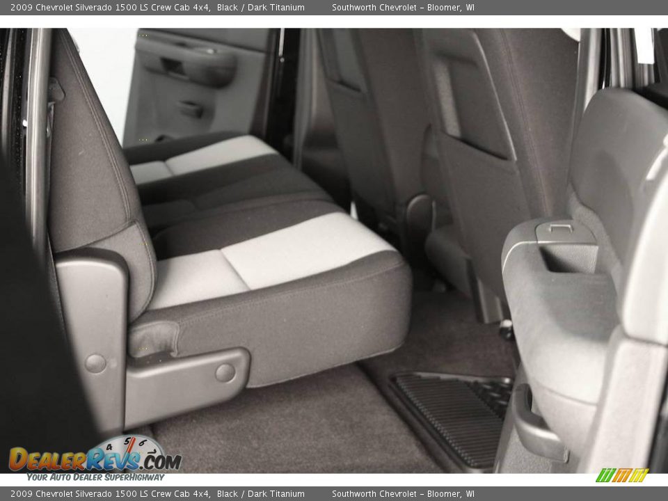 2009 Chevrolet Silverado 1500 LS Crew Cab 4x4 Black / Dark Titanium Photo #5