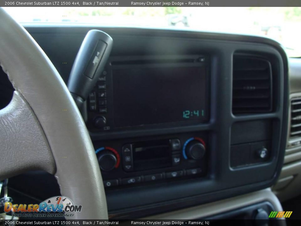 2006 Chevrolet Suburban LTZ 1500 4x4 Black / Tan/Neutral Photo #13