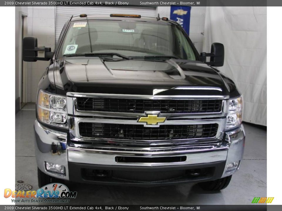 2009 Chevrolet Silverado 3500HD LT Extended Cab 4x4 Black / Ebony Photo #2