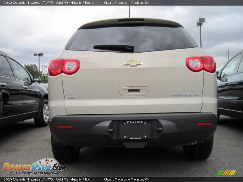 2010 Chevrolet Traverse LT AWD Gold Mist Metallic / Ebony Photo #4