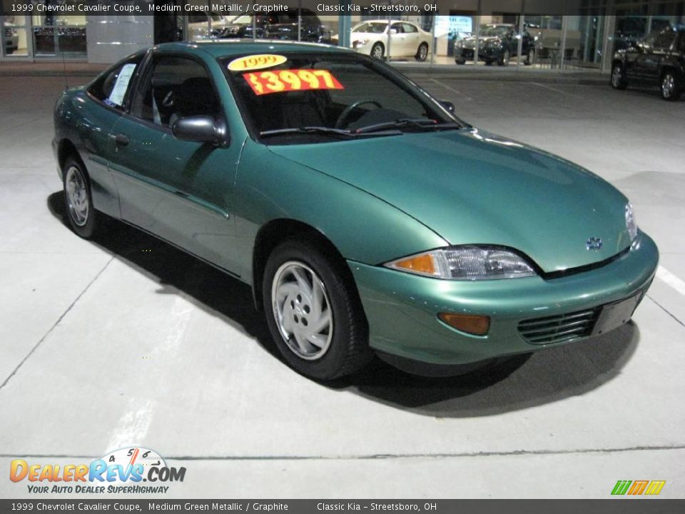 1999 Chevrolet Cavalier Coupe Medium Green Metallic / Graphite Photo #1