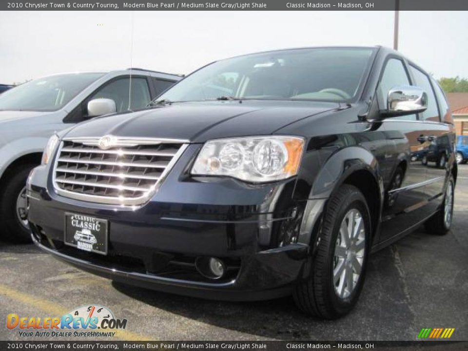 2010 Chrysler Town & Country Touring Modern Blue Pearl / Medium Slate Gray/Light Shale Photo #1