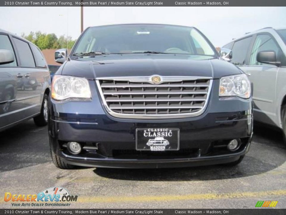 2010 Chrysler Town & Country Touring Modern Blue Pearl / Medium Slate Gray/Light Shale Photo #2
