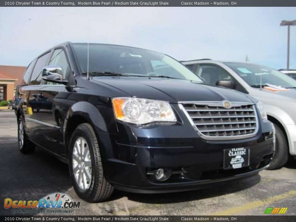 2010 Chrysler Town & Country Touring Modern Blue Pearl / Medium Slate Gray/Light Shale Photo #3